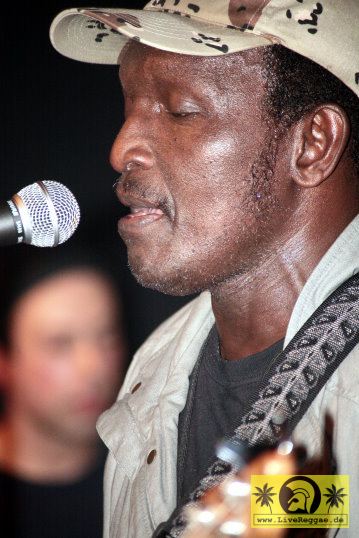 Lloyd Parks (Jam) with Dub Syndicate (UK) Kassablanca, Jena 03. Februar 2007 (15).JPG